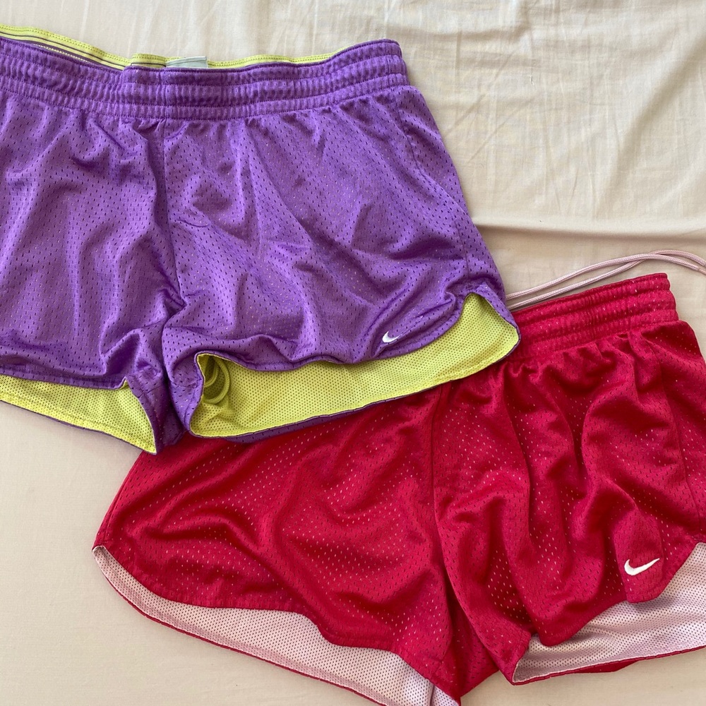 Women’s Nike shorts lot M